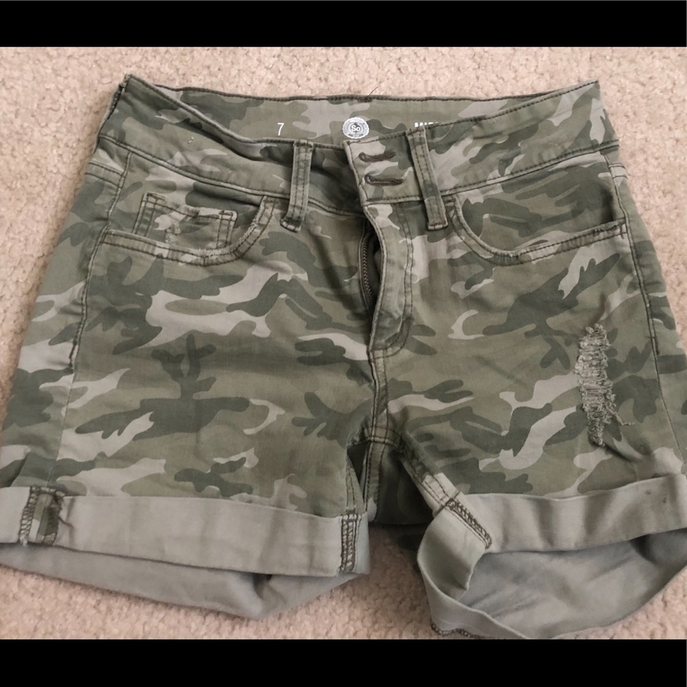 midi camo shorts